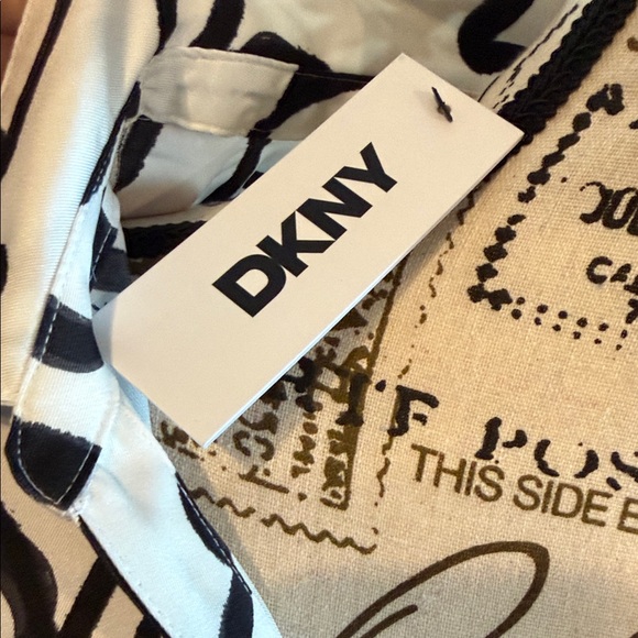 DKNY White and Black Heart Pattern Blouse - Picture 4 of 16